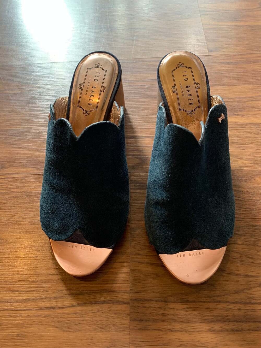 Ted Baker London Zinia Scalloped Suede Wood Block Heel Mules 37.5